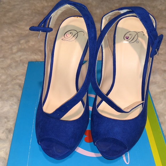 DELICIOUS PEEP TOE STILETTOS - Picture 3 of 16